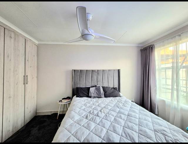 2 BEDROOM TOWNHOUSE FOR SALE IN NGWENYA RIVER ESTATE